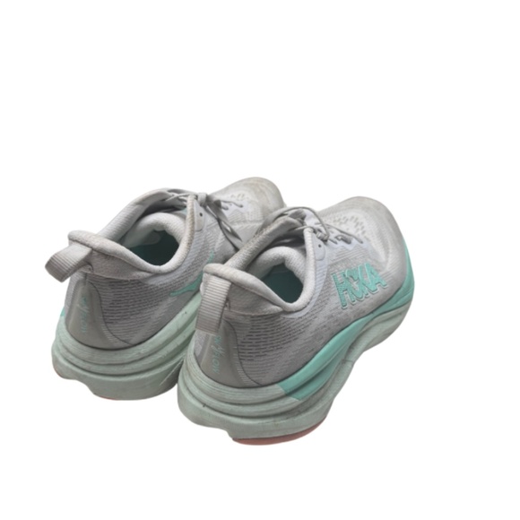 Hoka One One - Picture 2 of 3